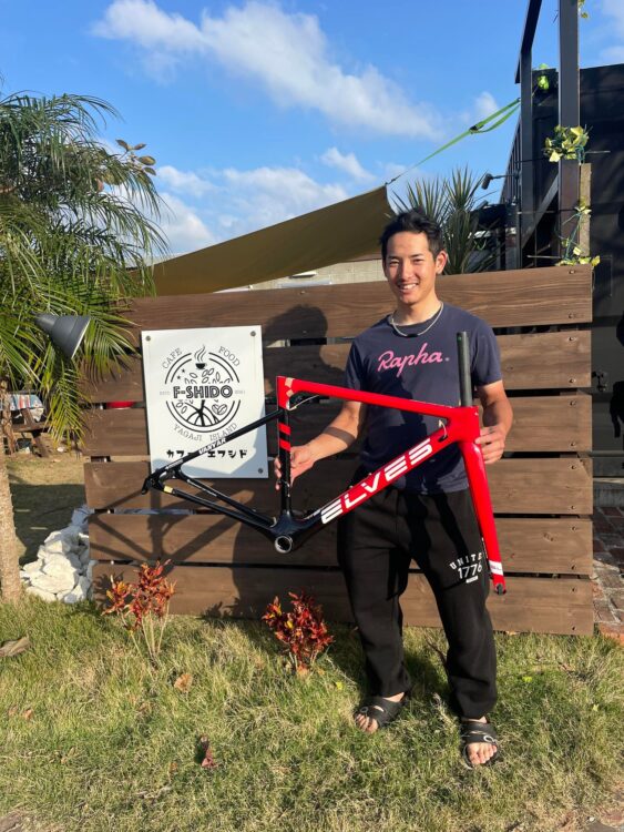 片山右京のサイクリングコミュニティ、サイクルコンパス（cycle compass）のアンバサダーに就任した金子大介選手